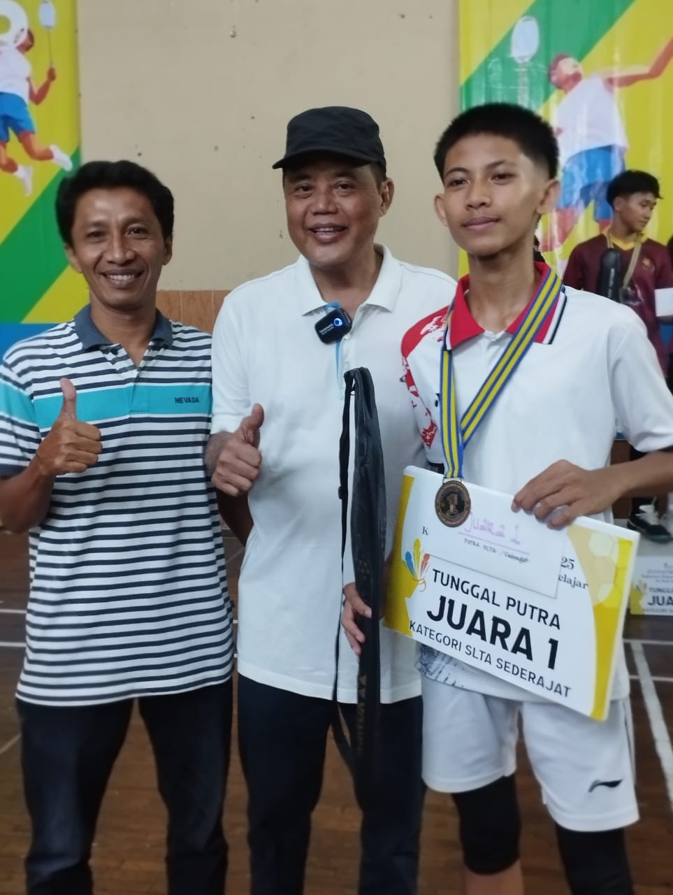 Juara 1 Lomba Bulu Tangkis