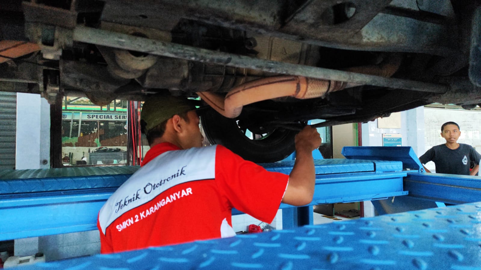Servis Berkala & Perawatan Mesin Mobil